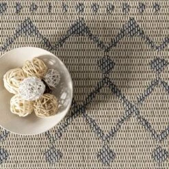 NuLOOM Reina Modern Trellis Indoor/Outdoor Area Rug -Garden Furniture Store GUEST c5846752 04be 48d4 9afb 60f999a8461e